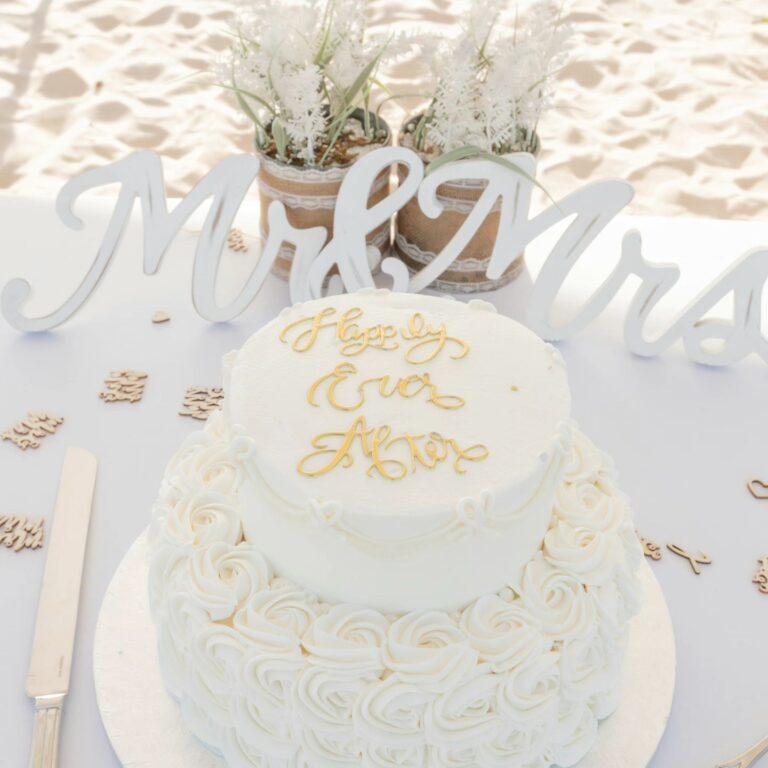 Beach Recption - Wedding Cake